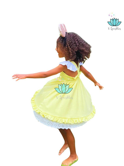 Belle Play Pretend Dress for Kids: Perfect for play pretend and dress-up games, this Belle dress encourages imaginative adventures inspired by Beauty and the Beast.