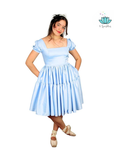 Base Blue Twirl Dress for Adults – Complete Cinderella Transformation – Channel your inner Cinderella with this beautiful blue base twirl dress. Perfect for Disneybounding, Halloween parties, or special holiday gatherings. Available in mid-size and plus-size options.