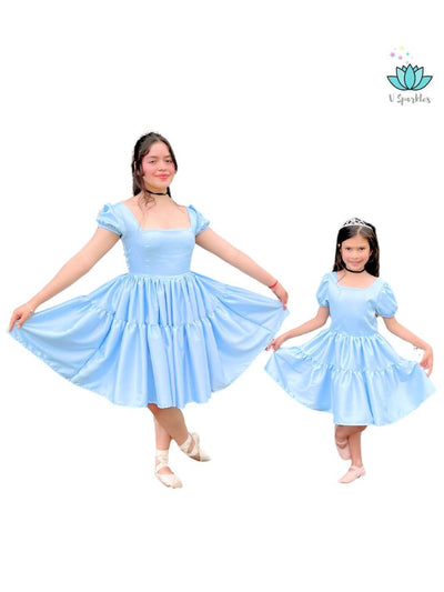 Glass Slipper Dress Set for Adults – Easy Cinderella Costume Transformation – This Cinderella-inspired blue dress set offers an effortless transformation into the beloved princess, perfect for Disneybounding or Halloween parties. Available in mid-size and plus-size options.