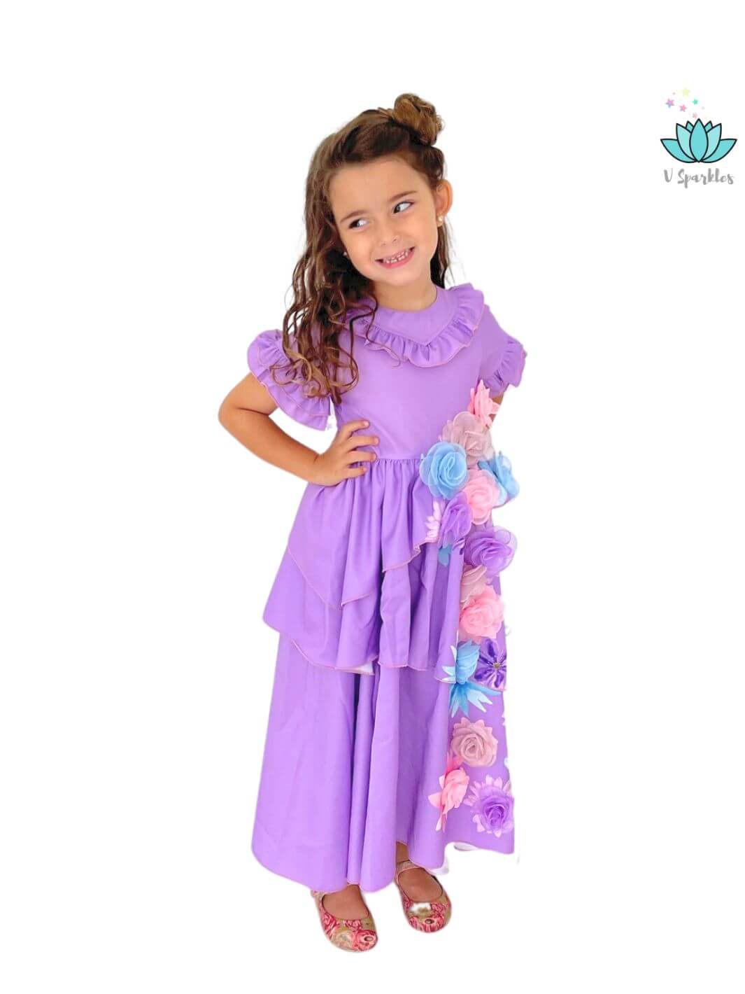 Encanto Isabela Disneybounding Outfit: This charming Isabela-inspired dress for girls is perfect for Disneybounding, Halloween costumes, or a self-treat gift. Ideal for young fashionistas who love to play pretend and dress up.