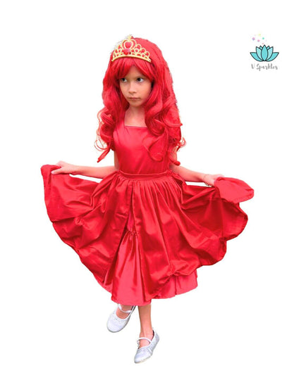 Red Hearts Queen Dress Set for Girls – Perfect for Disneybounding and Pretend Play – This Queen of Hearts-inspired red dress set is ideal for young girls who love fairytale villains. Perfect for Disneybounding, birthday parties, and holiday celebrations.