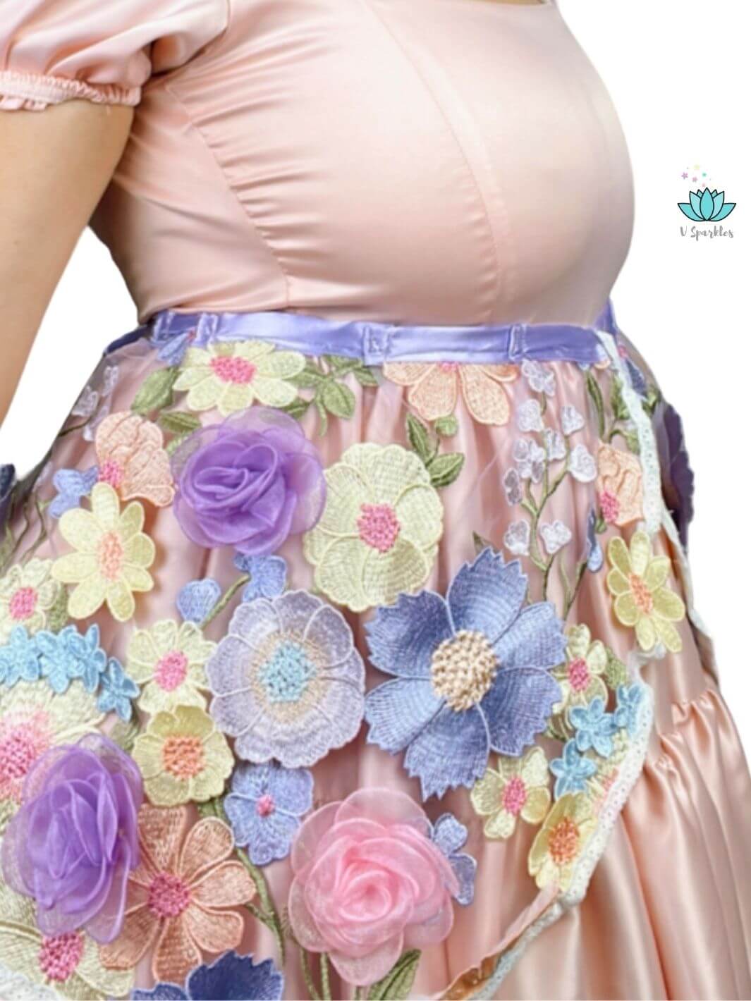 Floral Fairytale Dress-Up Overskirt for Women – Perfect for Halloween and Disneybounding – Channel your inner Rapunzel with this enchanting floral dress-up overskirt, perfect for Halloween parties, Disneybounding adventures, or special events. Available in mid-size and plus-size options.