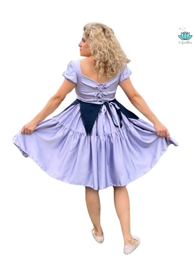 Sea Witch Villain Dress-Up Overskirt for Women – Ideal for Disneybounding and Holiday Celebrations – This sea witch-inspired overskirt is perfect for creating an Ursula look at Disneybounding events, holiday parties, or themed gatherings. Available in mid-size and plus-size options.